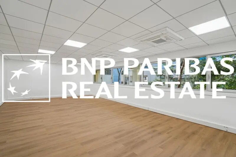 Office in Courbevoie for lease - Interior Photo - Image 3 of 8