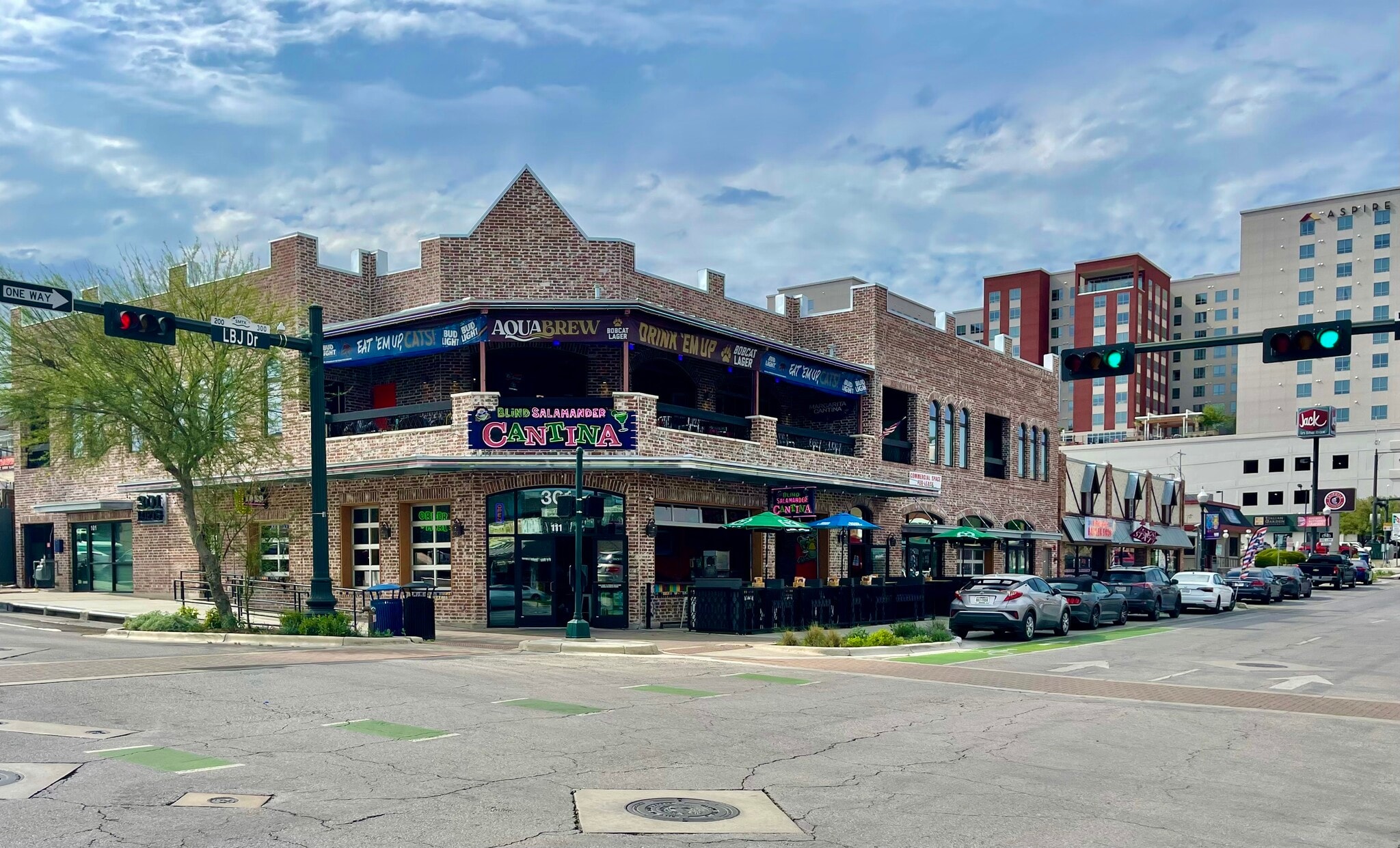 301 N LBJ Dr, San Marcos, TX for lease Primary Photo- Image 1 of 9