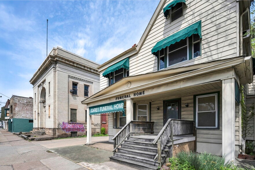 6318 Lorain Ave, Cleveland, OH for sale - Building Photo - Image 2 of 43