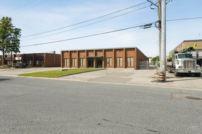 Plus de détails pour 5309 Maingate Dr, Mississauga, ON - Industriel à vendre