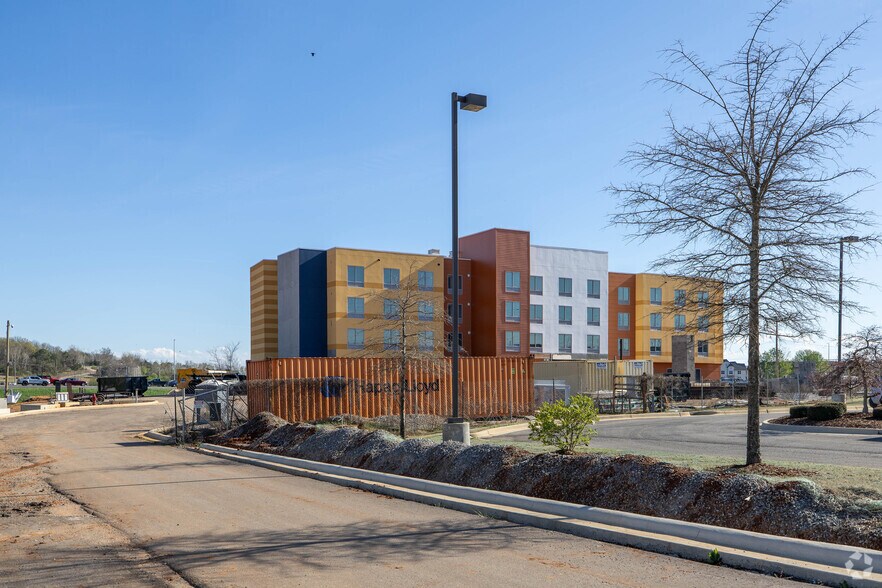 8475 Madison Blvd, Madison, AL à vendre - Photo principale - Image 1 de 2