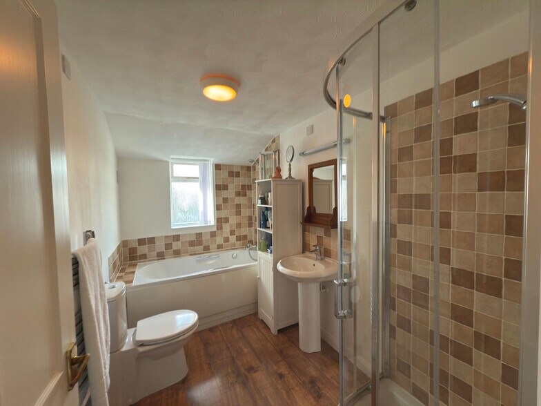 41 Quay St, Newport à vendre - Photo intérieure - Image 3 de 29