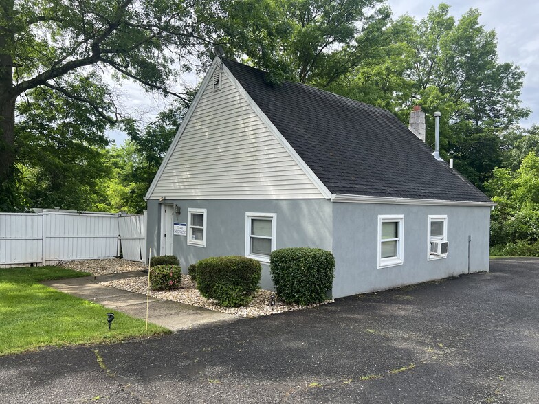 1031 US Highway 202 N, Branchburg, NJ for sale - Building Photo - Image 2 of 5