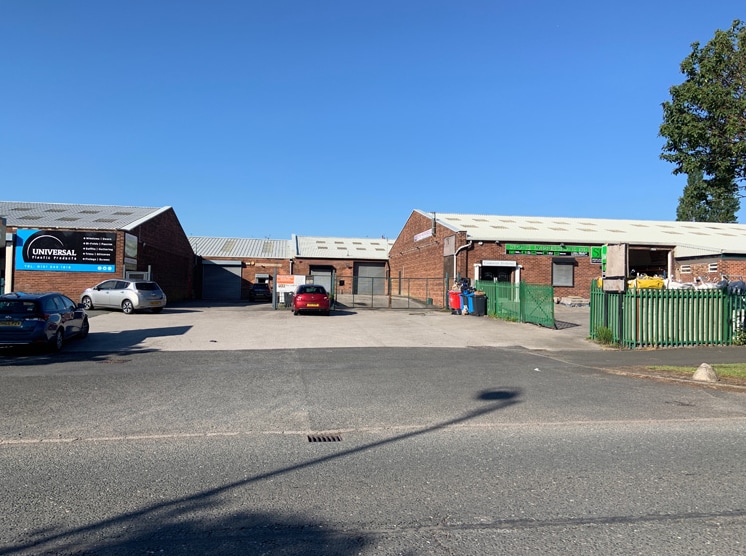 12 Wilson Rd, Liverpool à louer - Photo du bâtiment - Image 2 de 2