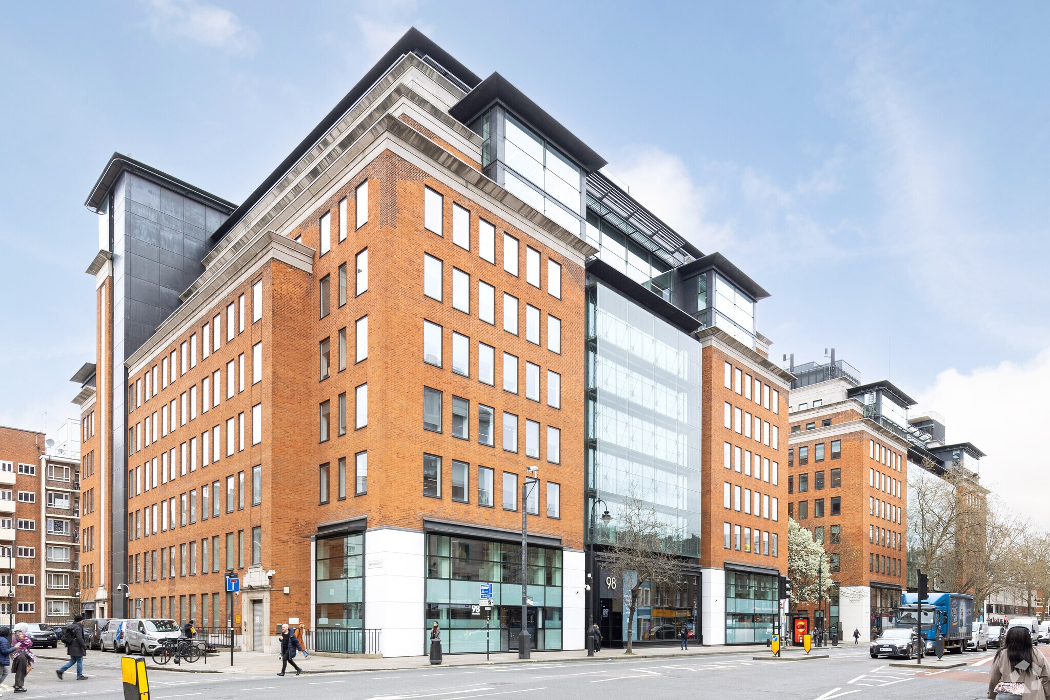 98 Theobalds Rd, London for lease Primary Photo- Image 1 of 8