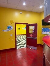 77 Scattergood Dr NW, Christiansburg, VA for lease Interior Photo- Image 2 of 7