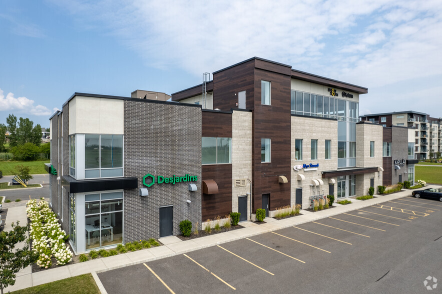 4500 Ch Du Crépuscule, Saint-Mathieu-de-Beloeil, QC à louer - Photo du bâtiment - Image 3 de 4