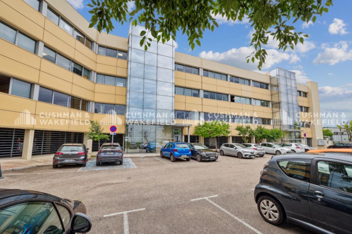 165 Avenue Du Marin Blanc, Aubagne à vendre Photo du bâtiment- Image 1 de 13