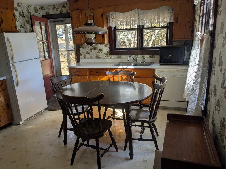 182 NJ-31 Hwy, Hampton, NJ à vendre - Photo du bâtiment - Image 3 de 10