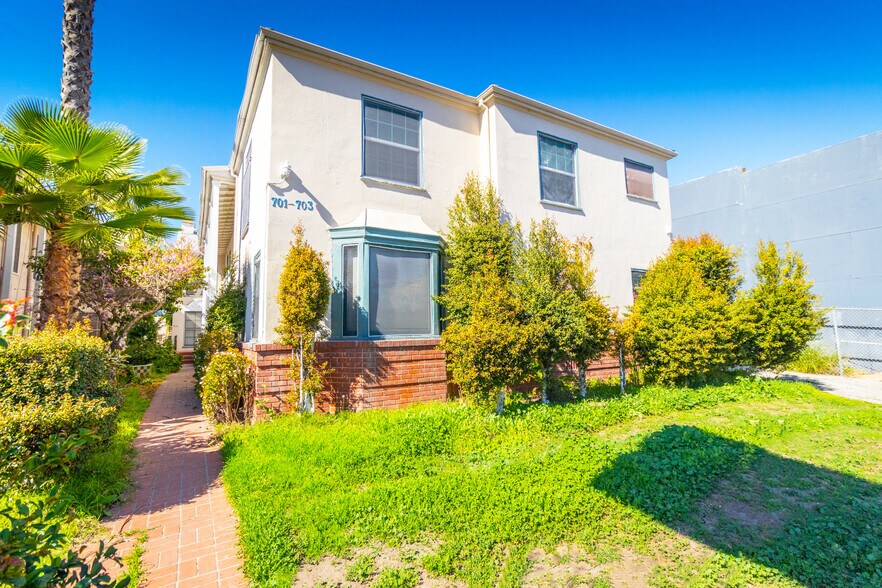 701 Crenshaw Blvd, Los Angeles, CA à vendre - Photo du bâtiment - Image 3 de 6