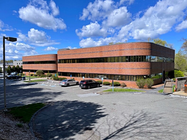 20 Pondmeadow Dr, Reading, MA for lease - Primary Photo - Image 1 of 10