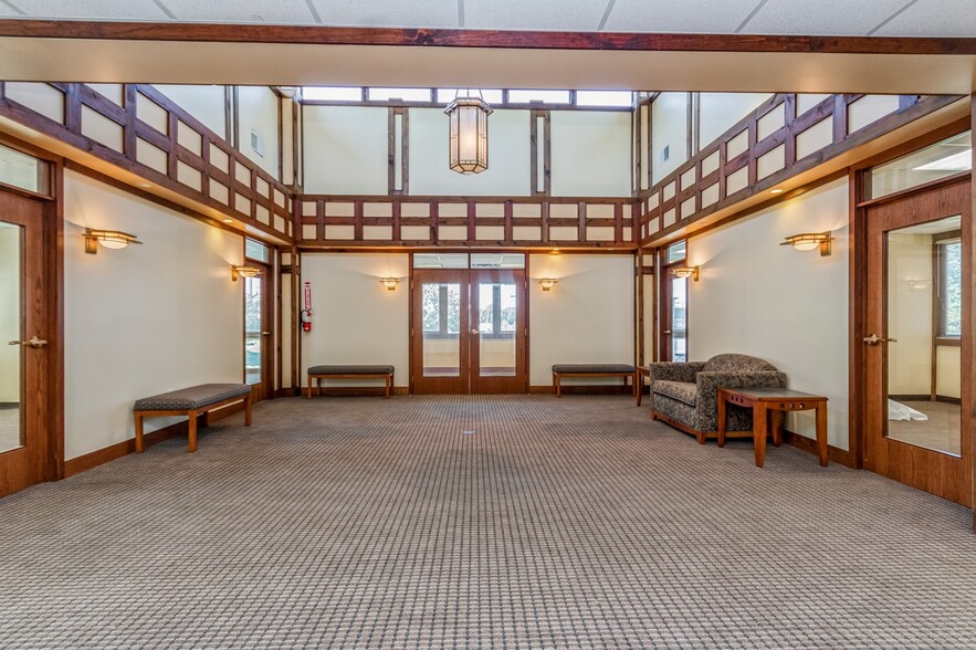 192 Tower Dr, Middletown, NY for lease - Building Photo - Image 3 of 13