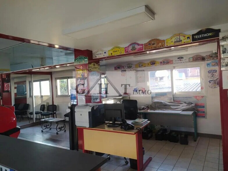 Industriel dans Fontenay-sous-Bois à vendre - Photo du bâtiment - Image 2 de 18