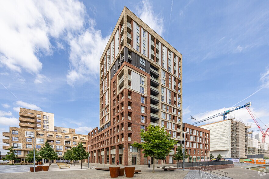 Starling Ct, Londres à louer - Photo du bâtiment - Image 2 de 4