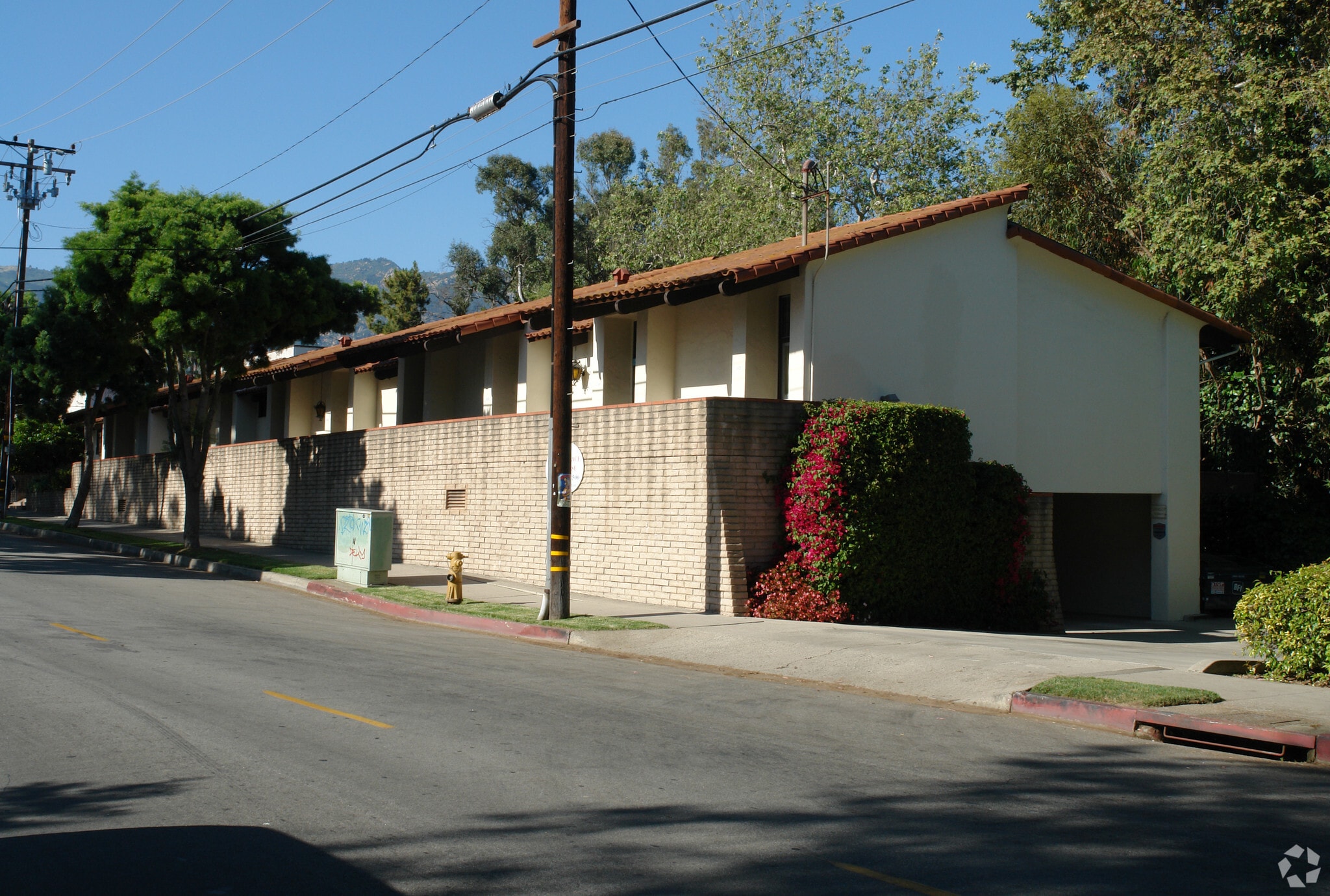 23 Hitchcock Way, Santa Barbara, CA for lease Primary Photo- Image 1 of 8