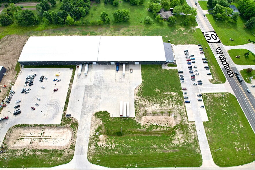 2028 W Main St, Salem, IL à vendre - Photo du bâtiment - Image 3 de 19