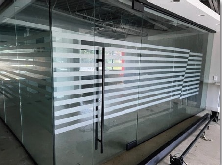 8490-8496 Tyco Rd, Vienna, VA for lease Interior Photo- Image 1 of 5