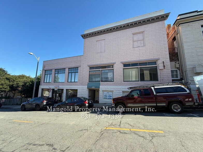 562-568 Lighthouse Ave, Pacific Grove, CA à louer - Photo du bâtiment - Image 2 de 5