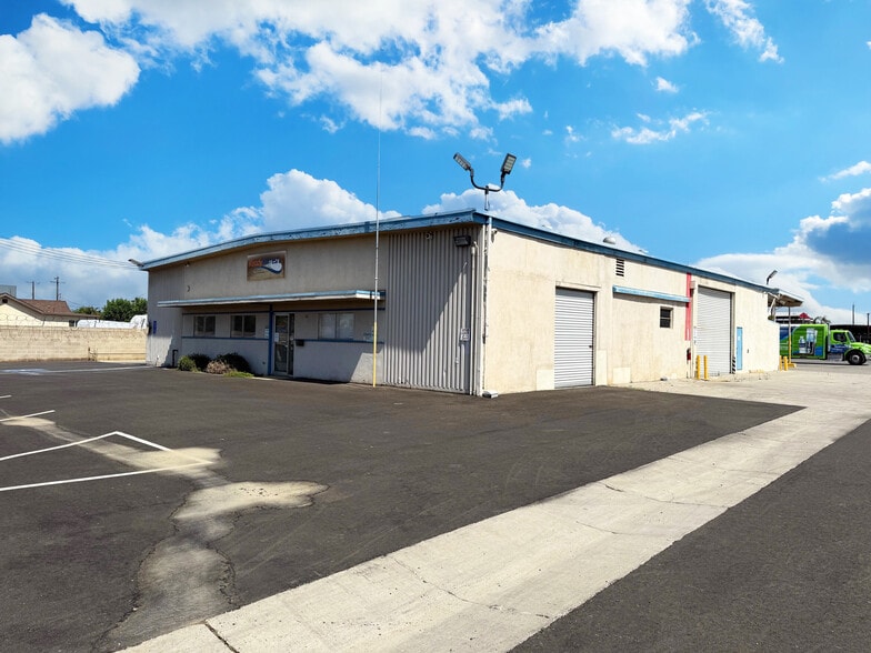 380 Lawson Rd, Bakersfield, CA for lease - Primary Photo - Image 1 of 7