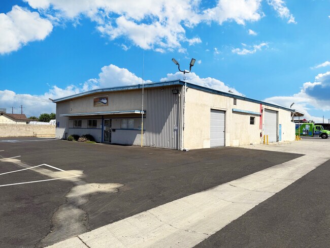 Plus de détails pour 380 Lawson Rd, Bakersfield, CA - Industriel à louer