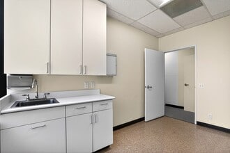 24355 Lyons Ave, Santa Clarita, CA for lease Interior Photo- Image 1 of 13