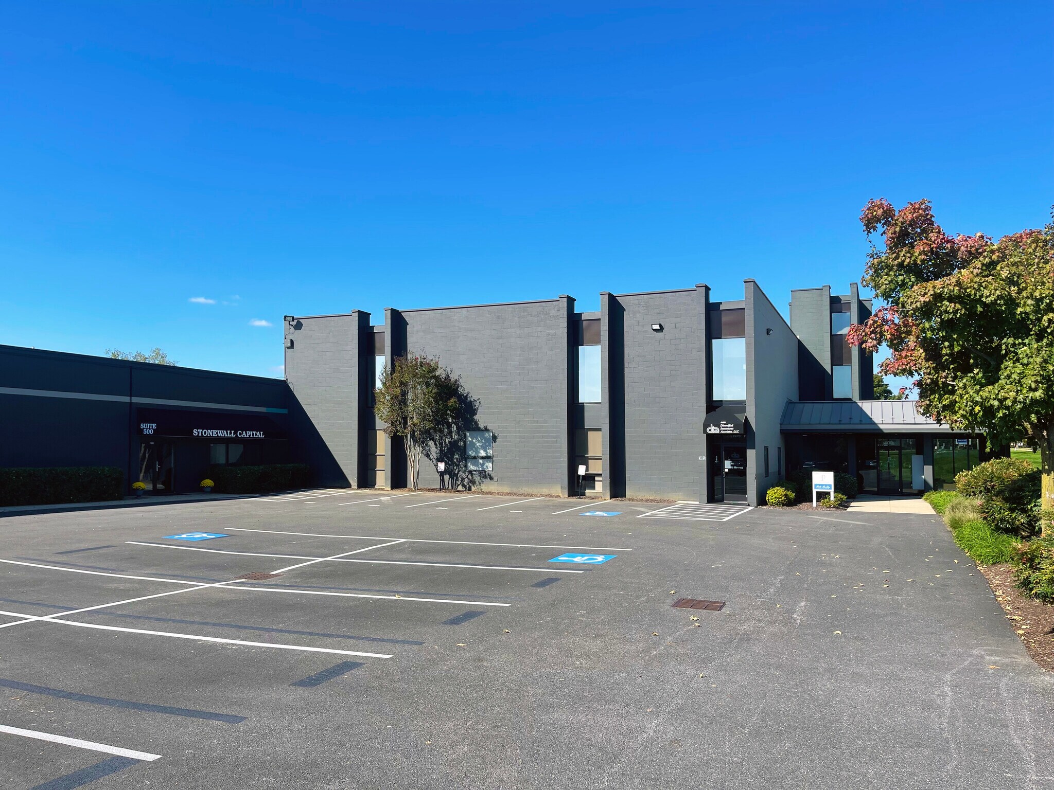 15 W Aylesbury Rd, Timonium, MD à vendre Photo du bâtiment- Image 1 de 1