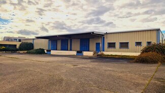 Plus de détails pour 14 Rue De Bretagne, Saint-Quentin-Fallavier - Flex à vendre