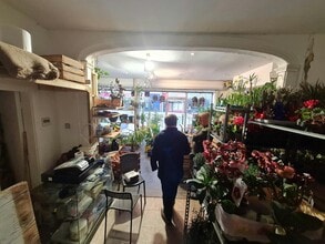 223 Upper Richmond Rd, Londres à vendre Photo intérieure- Image 2 de 4