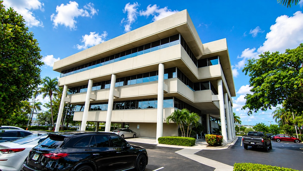 290 NW 165th St, North Miami Beach, FL for lease - Other - Image 2 of 15