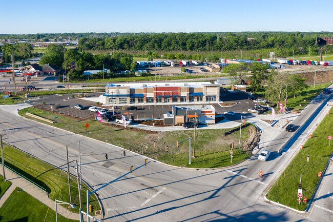 Plus de détails pour 7887-7889 S Archer Ave, Justice, IL - Commerce de détail à louer