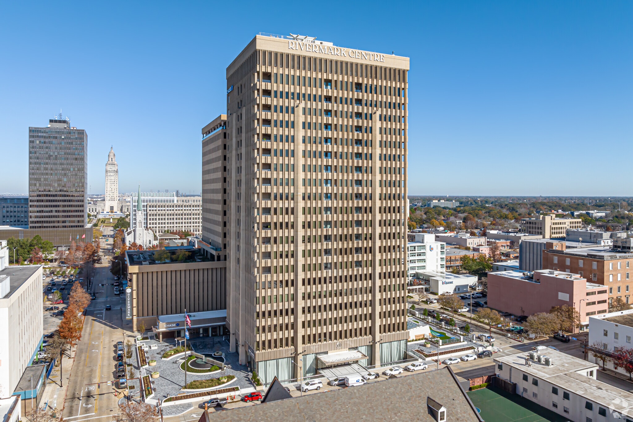 451 Florida St & 450 Laurel St, Baton Rouge, LA for lease Primary Photo- Image 1 of 100