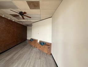 3055-3161 Dundee Rd, Northbrook, IL for lease Interior Photo- Image 2 of 2