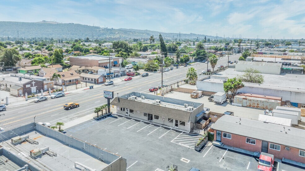 2319-2333 Durfee Ave, El Monte, CA à vendre - Photo du bâtiment - Image 2 de 16