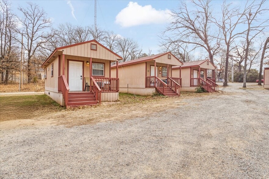143 Whippoorwill Dr, Mead, OK for sale - Building Photo - Image 2 of 2