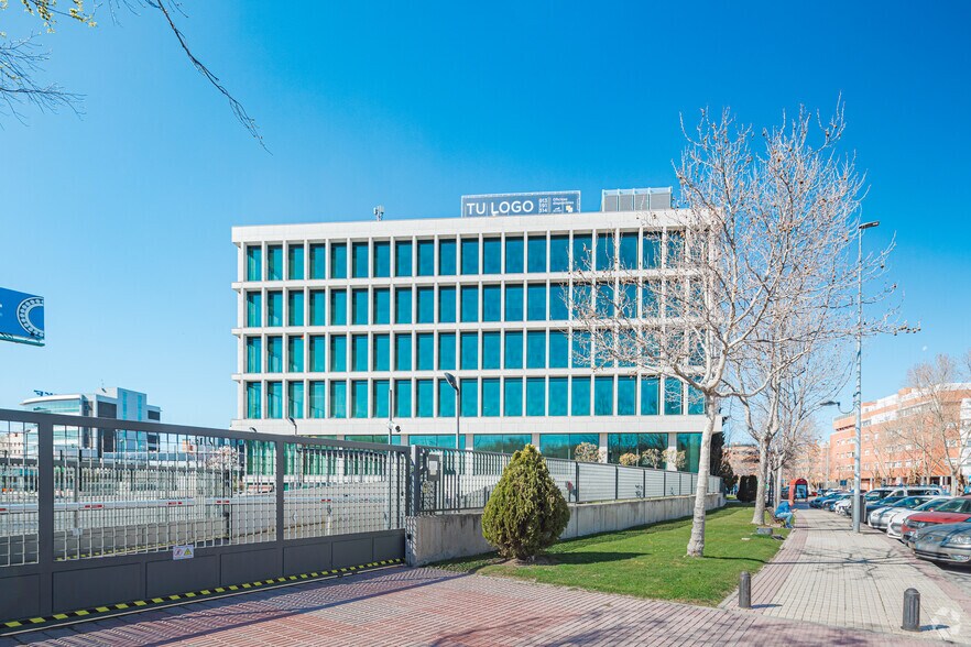 Avenida Vega, 15, Alcobendas, Madrid à louer - Photo du bâtiment - Image 3 de 6