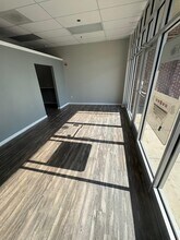 6209 Rock Quarry, Raleigh, NC à louer Photo intérieure- Image 2 de 12