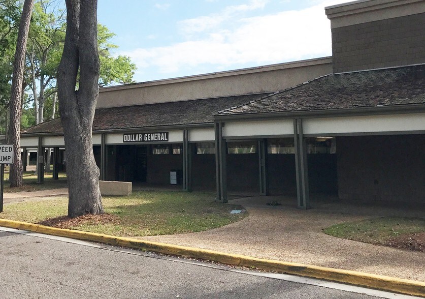 6 Northridge Dr, Hilton Head Island, SC à louer - Photo du bâtiment - Image 3 de 6