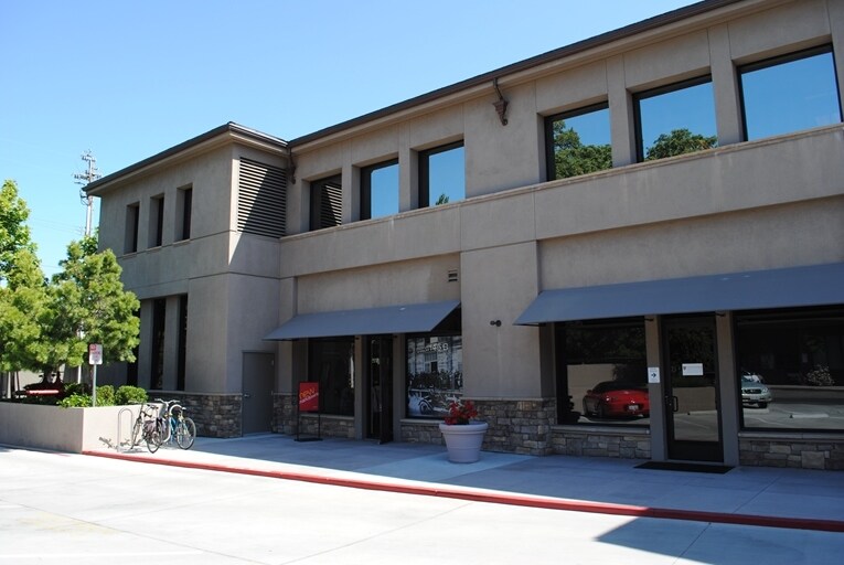 145 El Camino Real, Menlo Park, CA à louer - Photo du bâtiment - Image 3 de 6