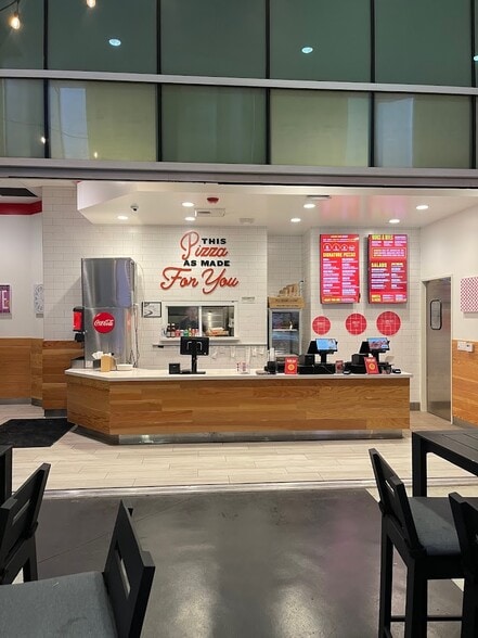 300 N Central Ave, Glendale, CA for lease - Interior Photo - Image 1 of 21