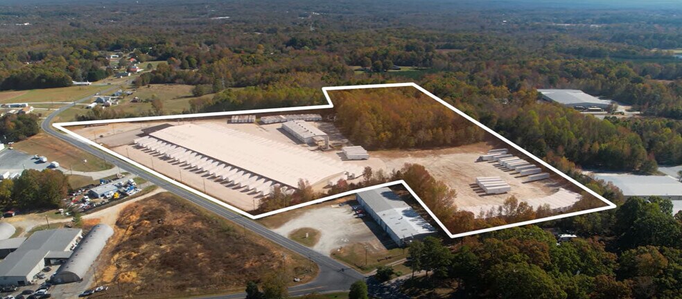 7867 Turnpike Rd, High Point, NC à louer - Photo du bâtiment - Image 2 de 5