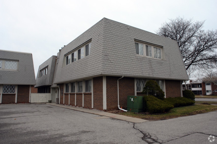 22725 Greater Mack Ave, Saint Clair Shores, MI for sale - Building Photo - Image 2 of 3