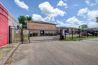 Plus de détails pour 5704 Edgemoor Dr, Houston, TX - Multi-résidentiel à vendre