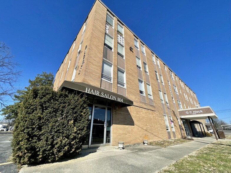 3715 Bardstown Rd, Louisville, KY à vendre - Photo du bâtiment - Image 1 de 1