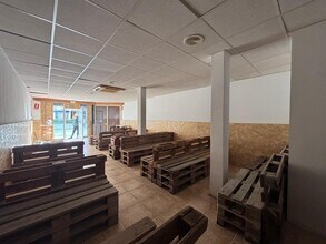 Commerce de détail dans Castelldefels, Barcelona à louer Photo intérieure- Image 2 de 10