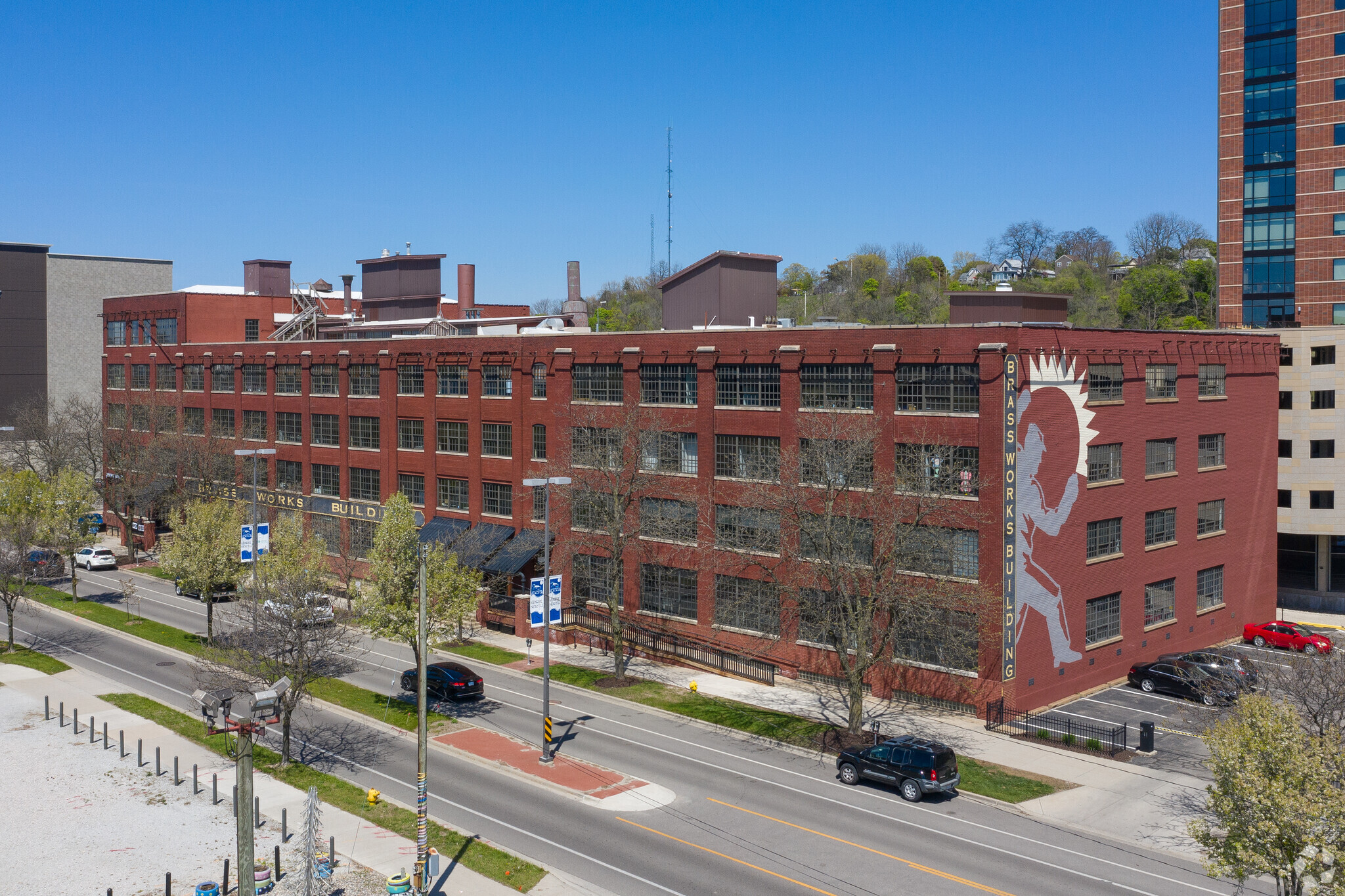 648 Monroe Ave NW, Grand Rapids, MI for sale Primary Photo- Image 1 of 1