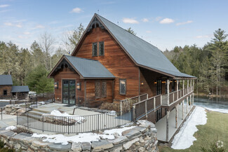 The Cottage in the Pines - Motel