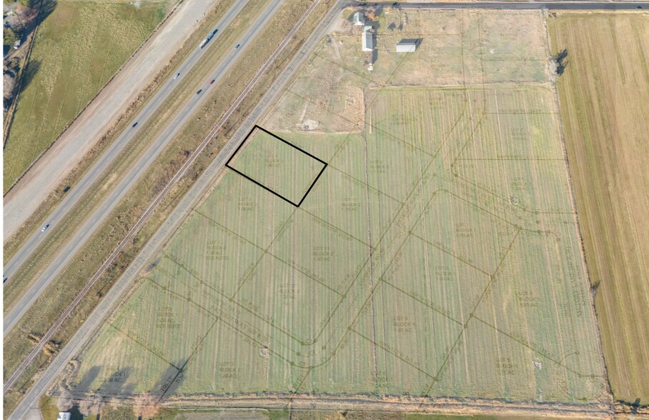 3395 Yellowstone Hwy, Rexburg, ID à vendre - Photo du bâtiment - Image 2 de 8