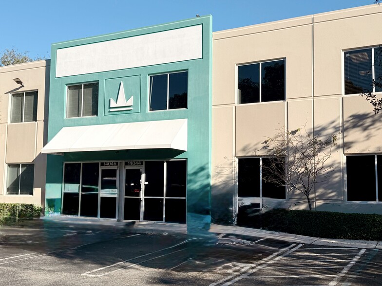 14000-14046 NW 82nd Ave, Miami Lakes, FL for sale - Primary Photo - Image 1 of 19