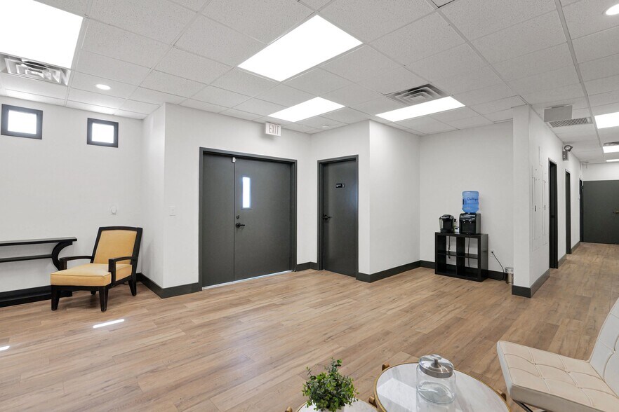 334 E Hatcher Rd, Phoenix, AZ à vendre - Hall d’entrée - Image 3 de 8