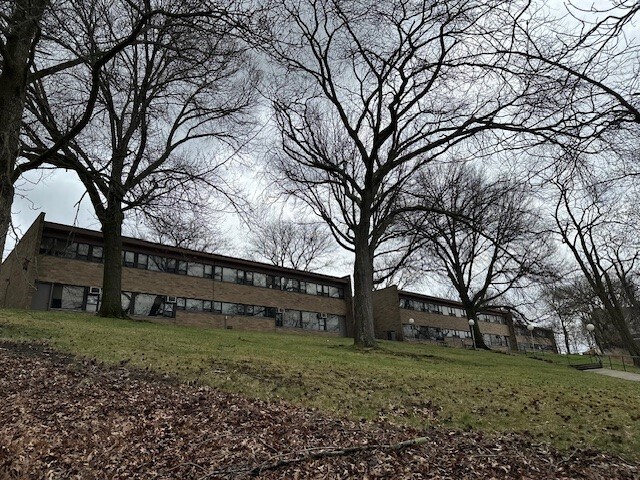 1940 Perrysville Ave, Pittsburgh, PA à vendre - Photo du bâtiment - Image 2 de 3